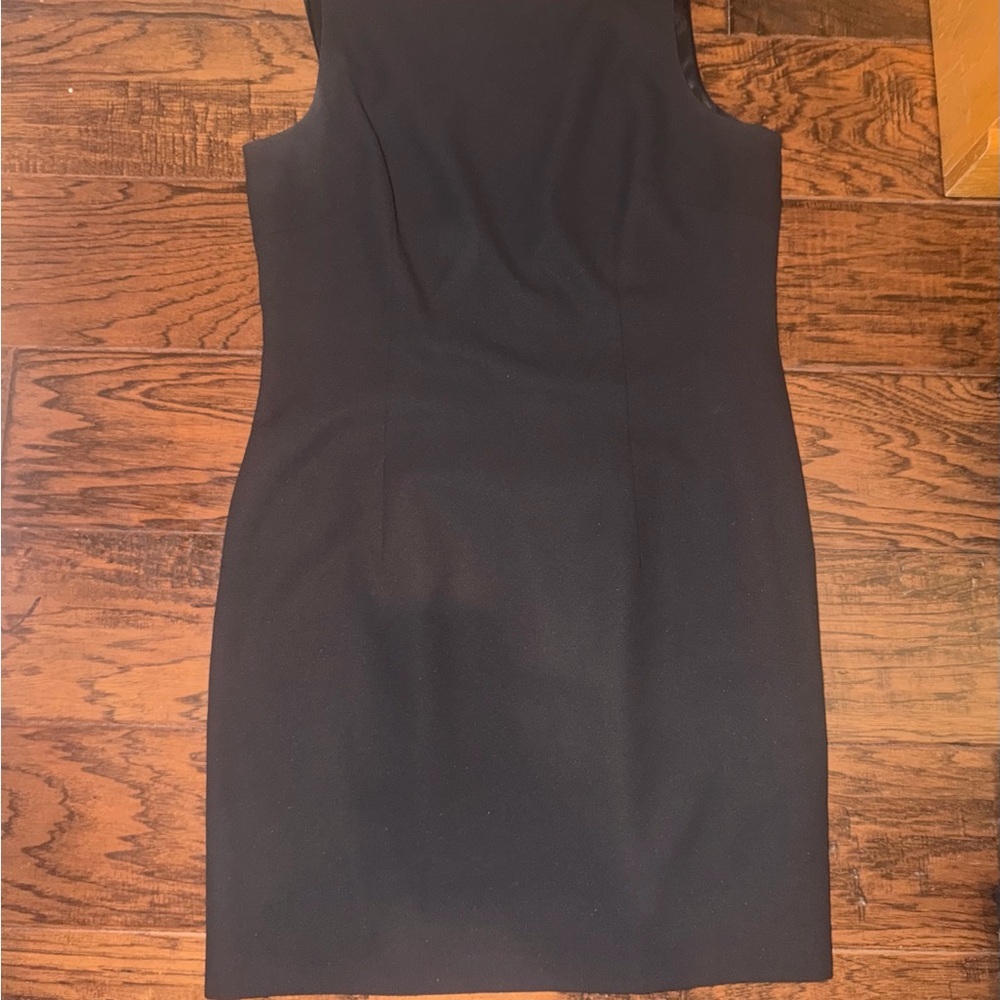 Laundry by Shelli Siegel Classic Black Sleeveless Sheath Dress​ - Picture 5 of 5